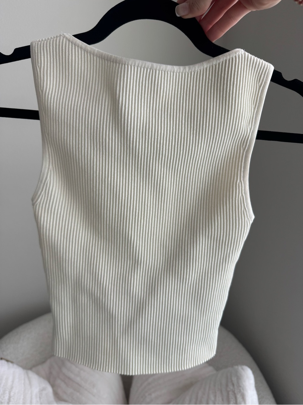 Aritzia Ribbed Cream Tank Top